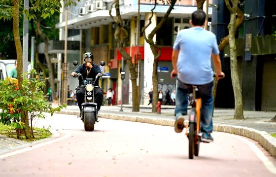 ‘Rolezinhos’ de moto: PM prende mais de 700 pessoas e apreende 2,4 mil veículos em Minas Gerais