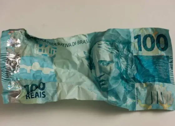 Homem abastece R$ 100 e sai sem efetuar o pagamento