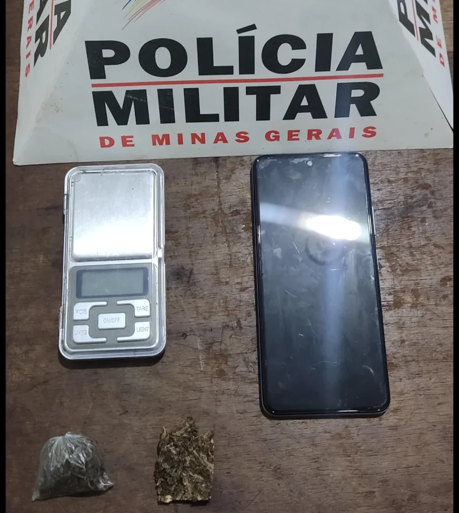 Homem é preso em Funilândia com drogas e celular roubado