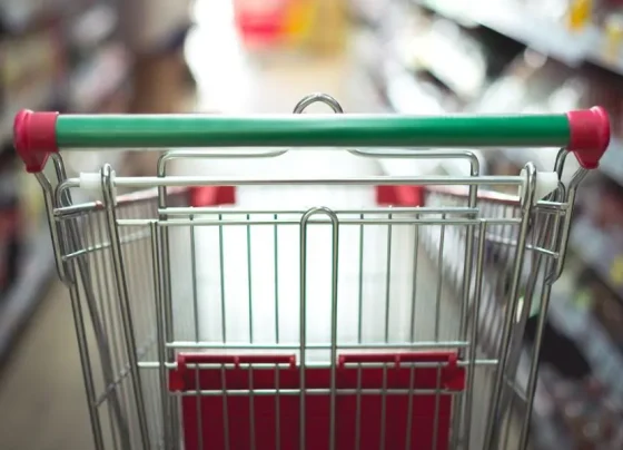 Mutirão do emprego: supermercado EPA abre 190 vagas em diversas áreas