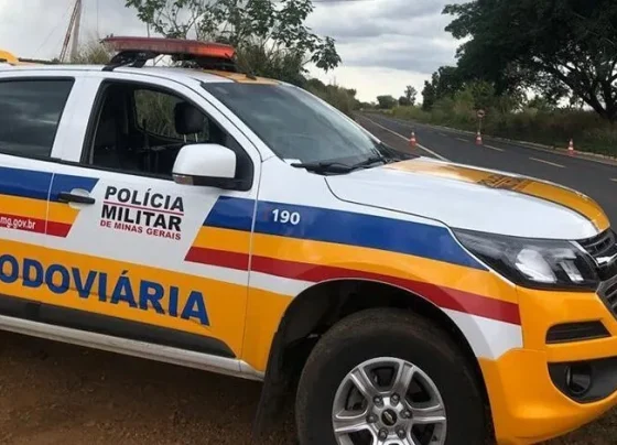 Operação de Trânsito em Pedro Leopoldo: Polícia  aborda veículos na MG 424, resultando em remoções e autuações