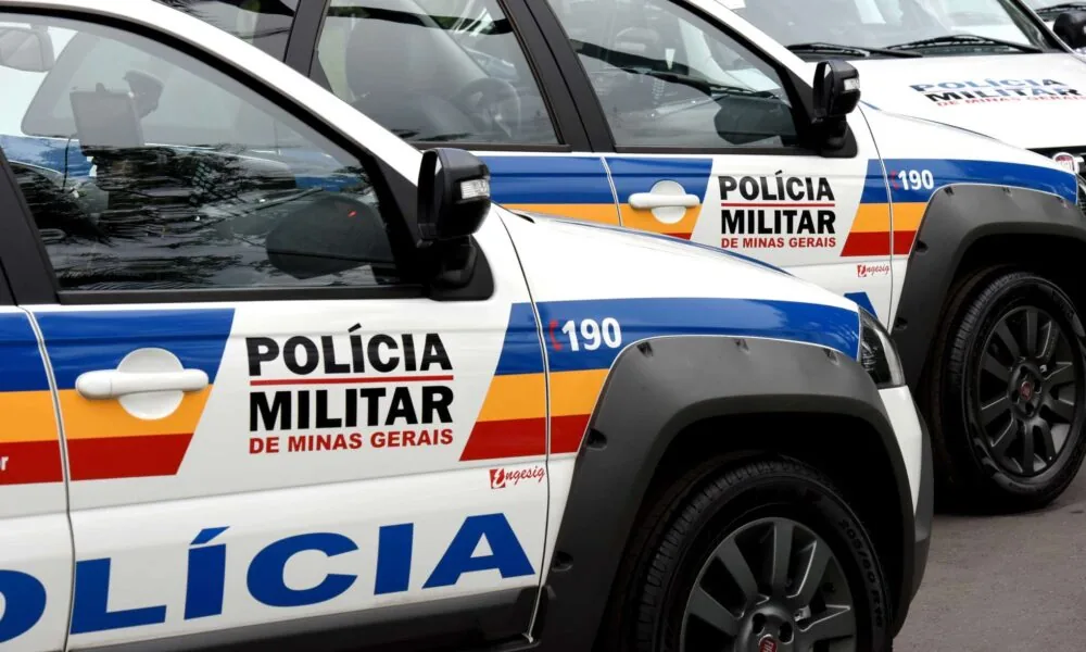 Suspeito de furto é baleado e morre após tentar atingir policial com caco de vidro em MG
