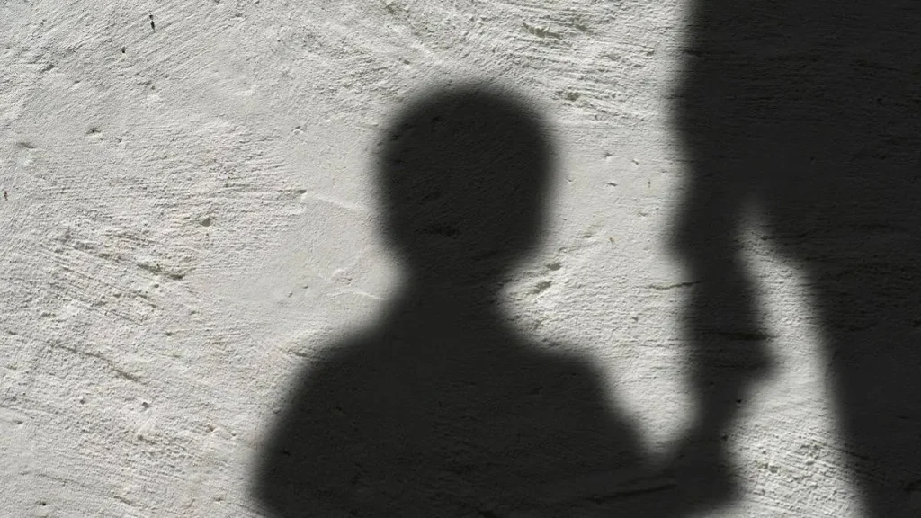 Cartilha com jogos ajuda jovens a saber se são vítimas de violência