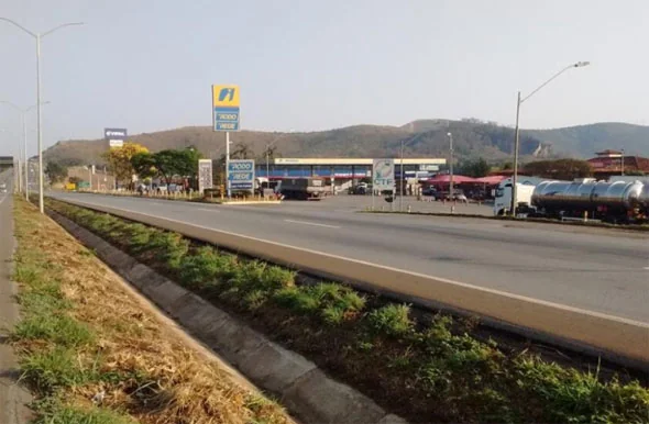 Indivíduo é preso por porte ilegal de arma de fogo na BR-040 em Sete Lagoas