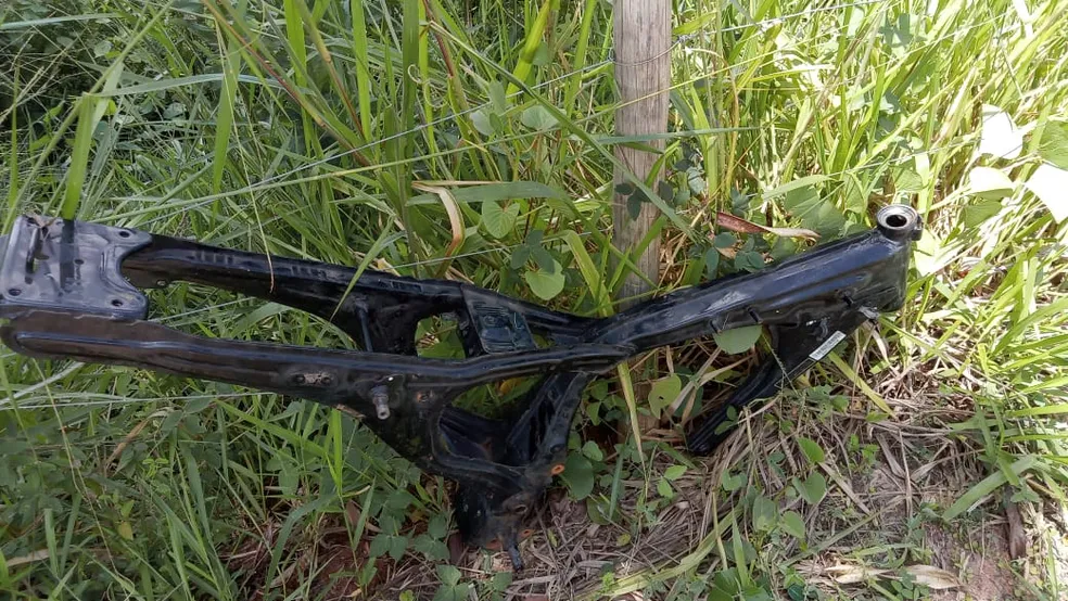 Polícia apreende chassi de moto roubada, em Prudente de Morais