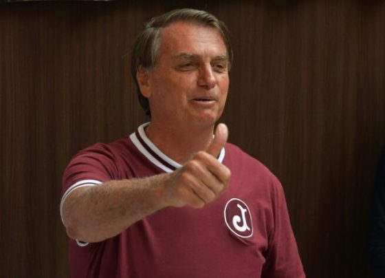 VÍDEO: Congresso mantém veto de Bolsonaro e rejeita criminalizar fake news