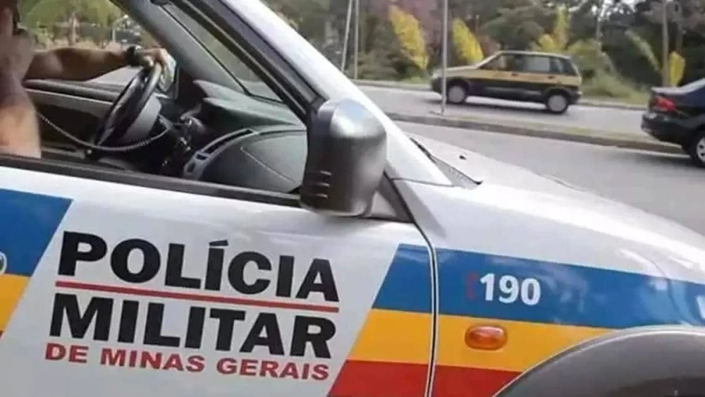 Motociclista fica ferido ao passar por quebra-molas e cair em Pedro Leopoldo