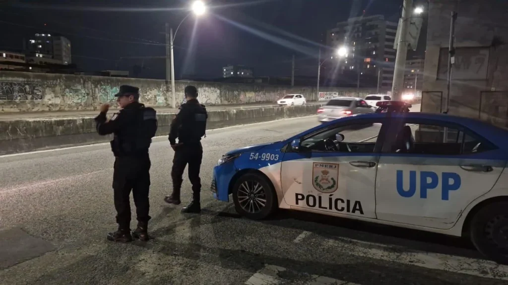 Professora é presa por injúria racial contra aluna de 8 anos no Rio