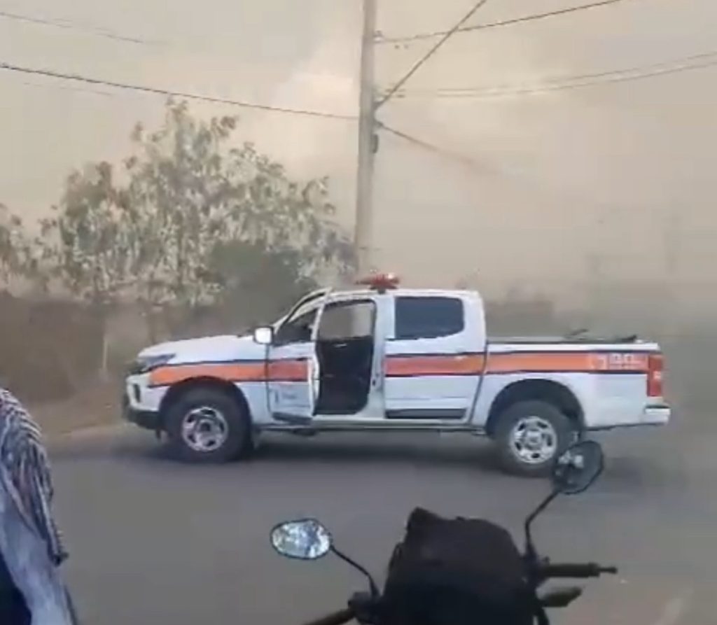 Incêndio de Grandes Proporções Atinge Vegetação e Causa Interdição na Estrada do Urubu em Pedro Leopoldo