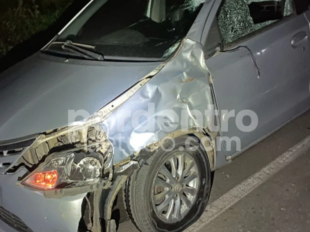 Colisão entre carro e bicicleta motorizada deixa homem ferido na MG-424