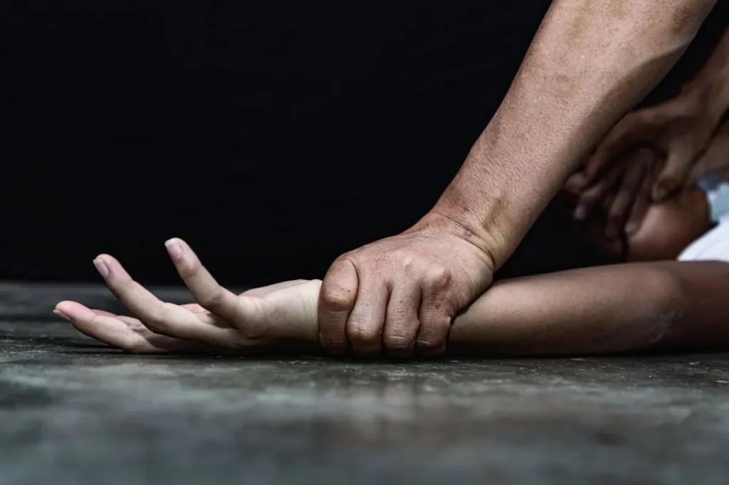 Minas: homem é preso suspeito de estuprar enteada desde os 4 anos de idade