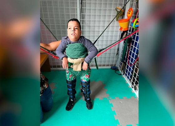 Garoto possui diversas sequelas e recentemente esteve internado por uma pneumonia / Foto: Gléssia Damasceno / divulgação