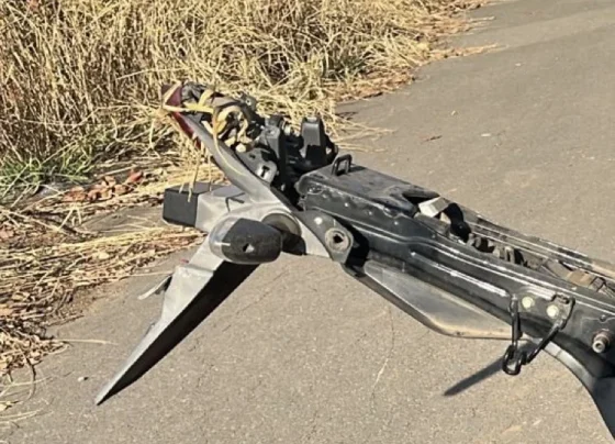 Chassi de motocicleta furtada em Pedro Leopoldo é localizado em área de mata em condomínio de Matozinhos