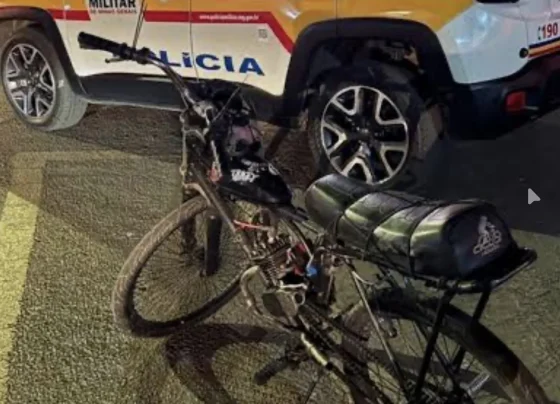 Menor em bicicleta motorizada é apreendido por direção perigosa e desobediência após colisão no centro de Pedro Leopoldo