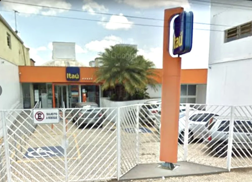 Moradores de Matozinhos lamentam fechamento do Banco Itaú e temem prejuízos para idosos e pessoas sem acesso à internet