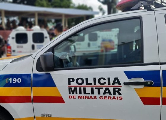 Acidente entre carro e moto deixa motociclista ferido e condutor foge sem prestar socorro em Pedro Leopoldo