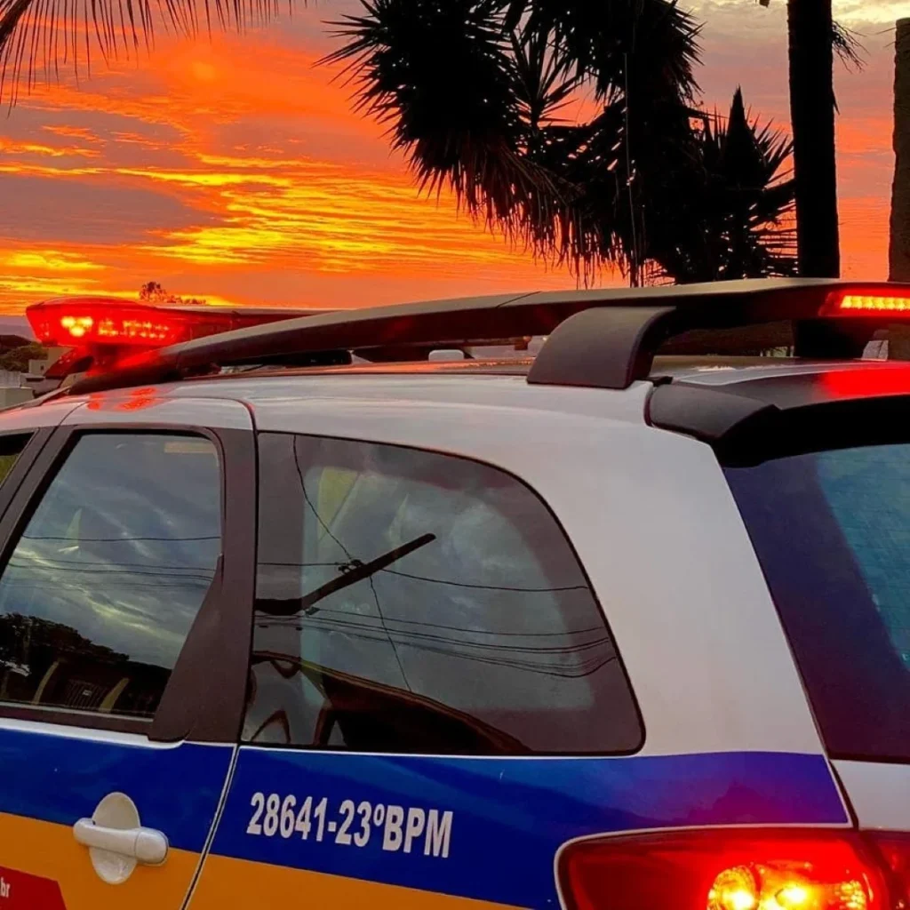 Confusão em Lagoa Santa termina com prisões, apreensão de drogas e cão morto durante ação policial