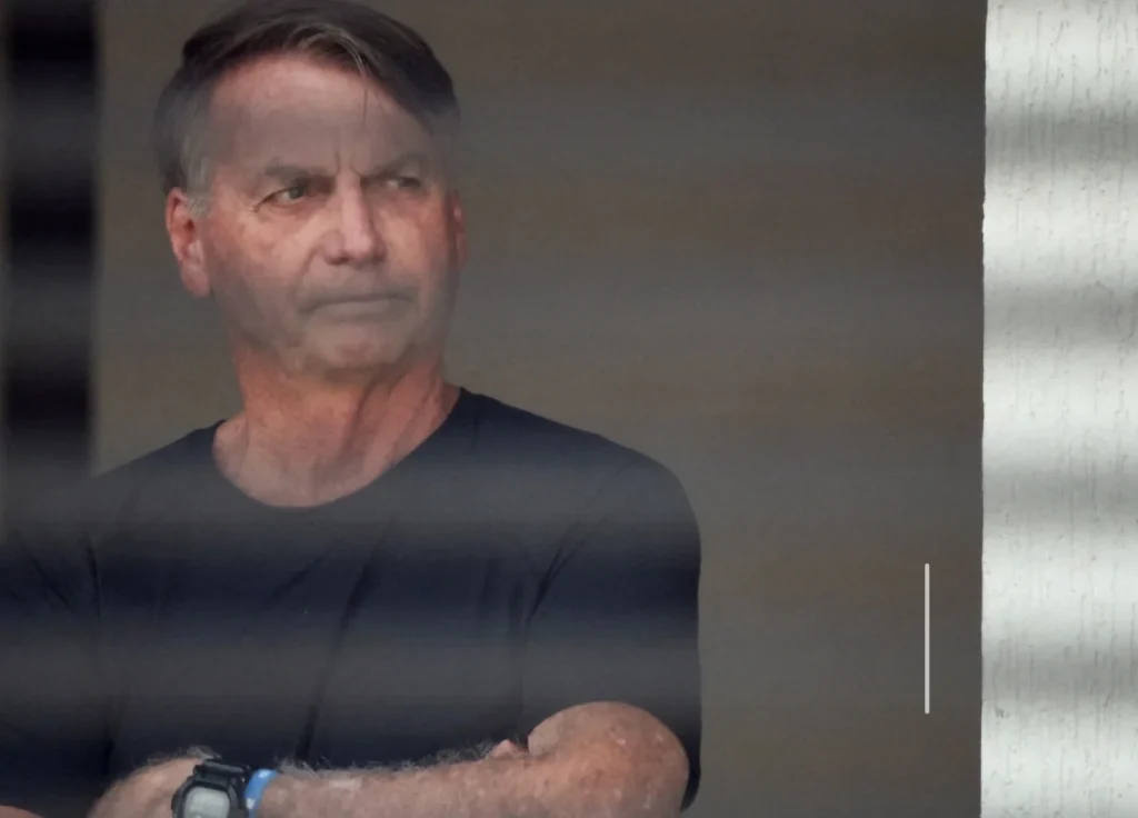 Senador propõe criação do “Dia Nacional da Vergonha” em referência ao julgamento de Bolsonaro no STF