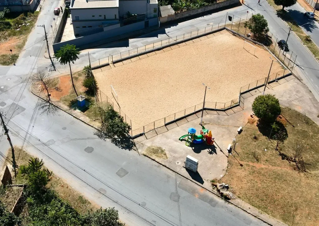 Sete Lagoas anuncia construção de quadra sintética no bairro Belo Vale