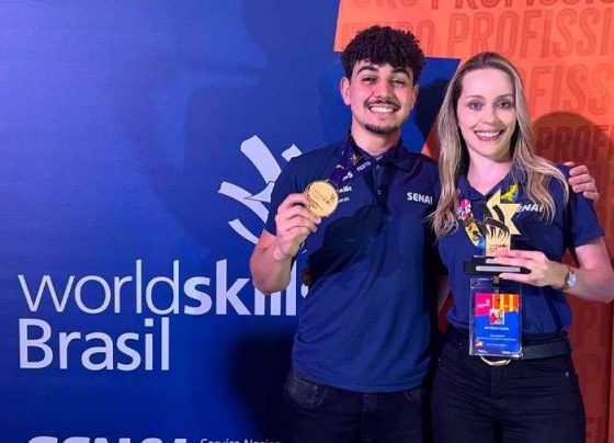 João Vieira ao lado de sua treinadora Betânia Faria / Foto: Instagram / reprodução