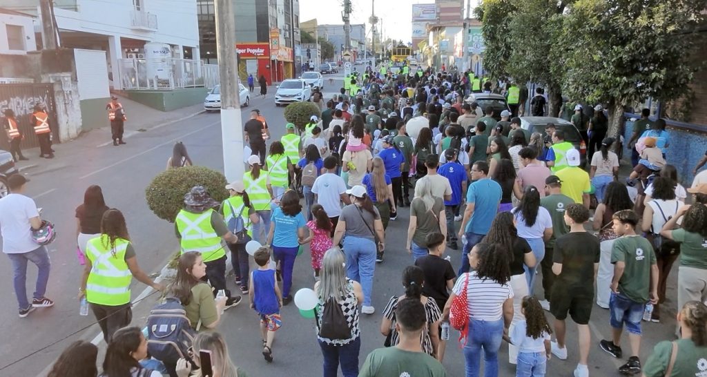 VÍDEO: Coordenadora explica atraso da Marcha para Jesus em respeito à novena católica em Matozinhos