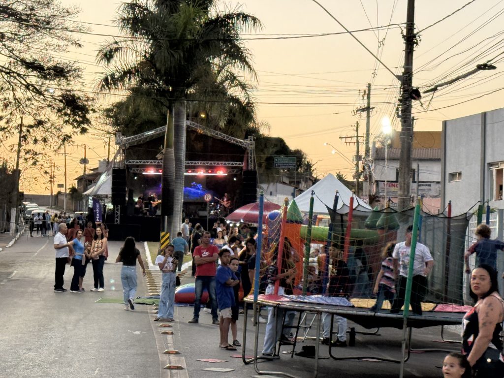 VÍDEO; Praça do Rosário em Matozinhos recebe estrutura especial para crianças e famílias durante Marcha para Jesus