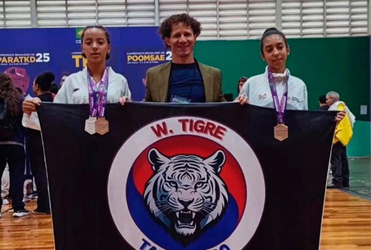 Ysabelle e Ester são atletas da W.Tigre TKD / Foto: cedidas ao SeteLagoas.com.br