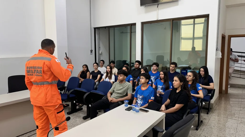 Câmara de Sete Lagoas promove palestra sobre segurança para Jovens Vereadores