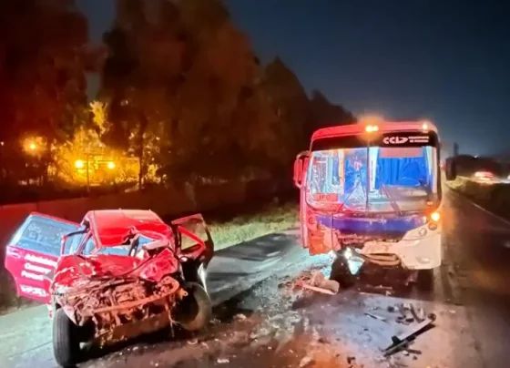 Colisão entre carro e ônibus deixa uma pessoa morta na BR-040, em Sete Lagoas