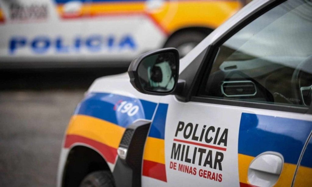 Ladrões furtam roda de motocicleta em frente a lanchonete no Centro de Pedro Leopoldo