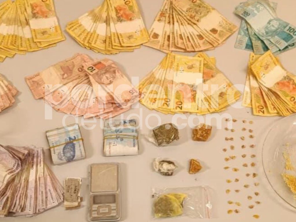 Polícia apreende 43 pedras de crack e desmonta ponto de tráfico em Pedro Leopoldo