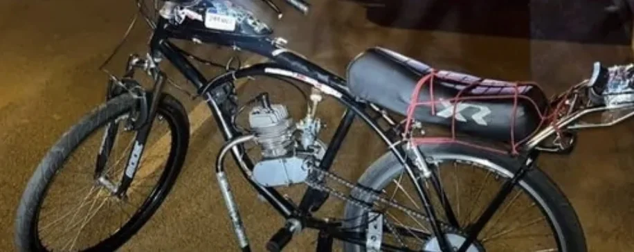 Adolescente é flagrado com bicicleta motorizada irregular e veículo é apreendido em Matozinhos