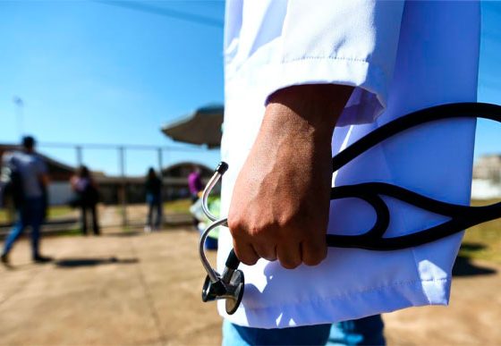 Falso agente de saúde aplica golpe e furta dinheiro de idosa em Matozinhos