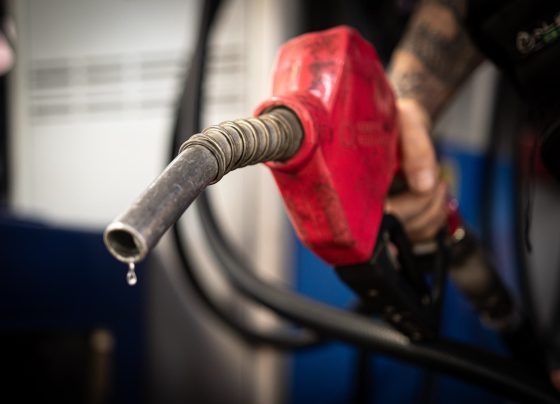 Motorista abastece veículo e foge sem pagar em posto de combustível em São José da Lapa