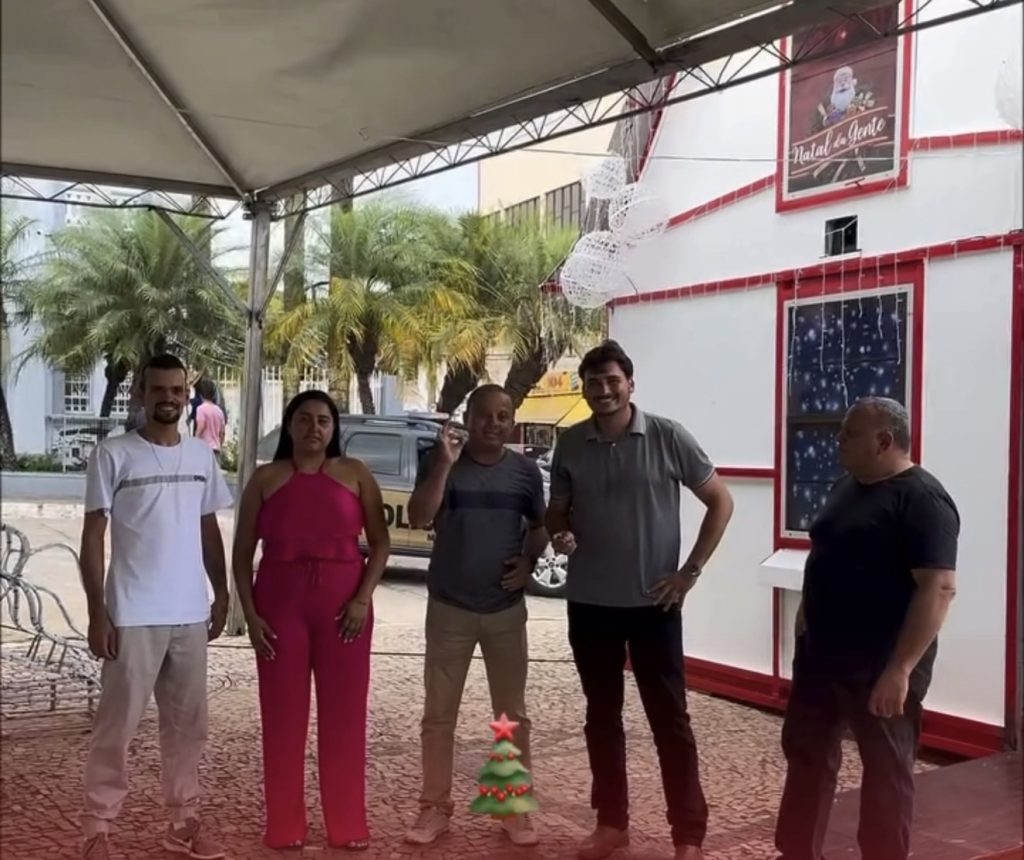VÍDEO : Centro de Matozinhos recebe inauguração das luzes de Natal nesta noite; Praça São Sebastião terá entrega de rotatória e iluminação neste sábado