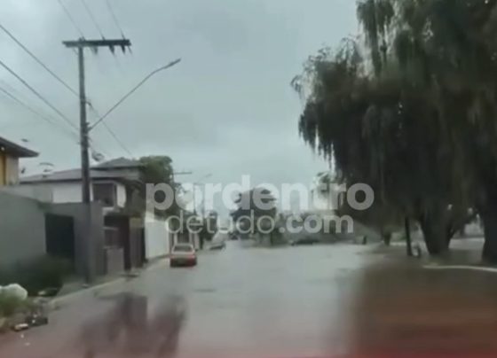 VÍDEO: Chuva intensa provoca transbordamento e alagamentos em Sete Lagoas