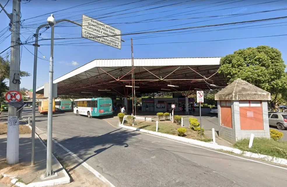 Homem é detido por ato obsceno em terminal rodoviário de Pedro Leopoldo