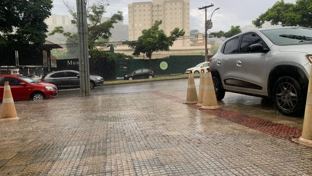 Pedro Leopoldo, Matozinhos, Sete Lagoas e demais cidades da região entram em alerta: chuva forte coloca 657 municípios de MG sob risco nas próximas horas