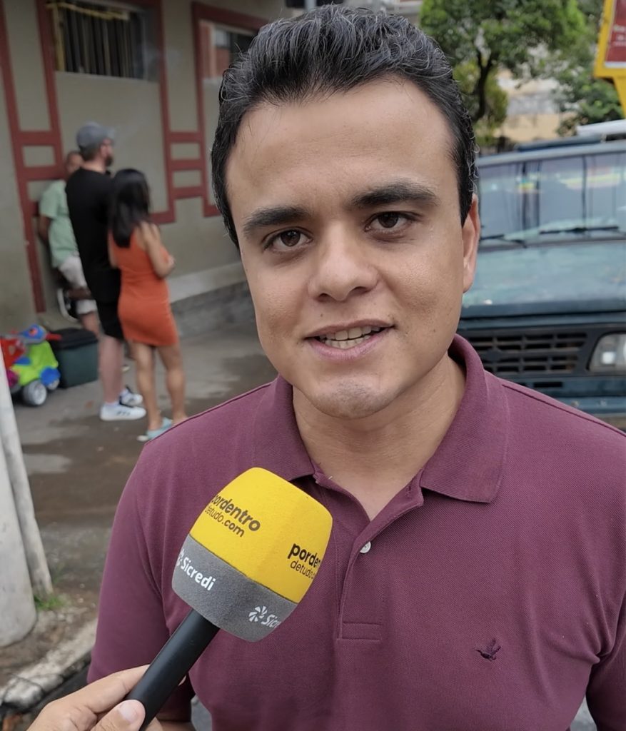VÍDEO: Prefeito Emiliano Braga destaca união das famílias e sucesso do Bloco do Boizinho em Pedro Leopoldo