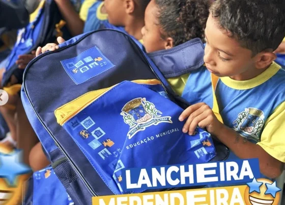 Entrega de kits escolares começa e beneficia alunos da rede municipal em Matozinhos
