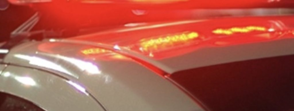 Homem é preso com celular furtado após atitude suspeita em bar