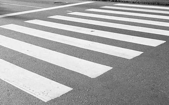 Motociclista atinge idosa na faixa e foge sem prestar socorro em Sete Lagoas