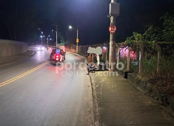 Motociclista perde controle, derrapa e bate em poste em Sete Lagoas