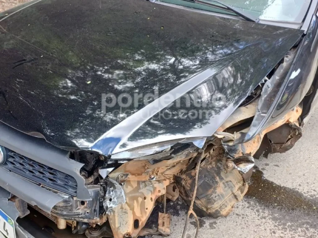Motorista fica em estado grave após acidente na MG-424, em Pedro Leopoldo