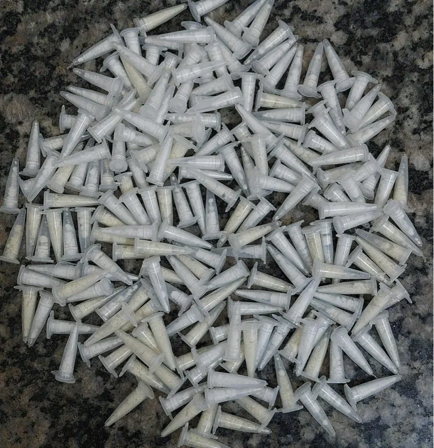 Polícia apreende 209 pinos de cocaína e 2 comprimidos de ecstasy em casa em Pedro Leopoldo