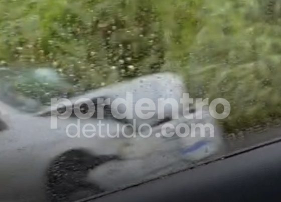 VÍDEO: Acidente entre dois carros deixa veículos destruídos na MG-424 em Pedro Leopoldo