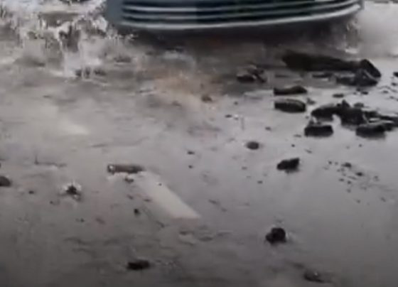 VÍDEO: Danos causados pela chuva na Avenida Caio Martins preocupam motoristas em Matozinhos