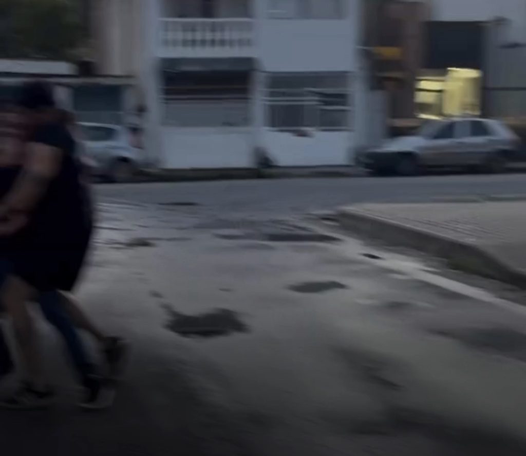 VÍDEO: Influencer intervém em briga entre adolescentes em Pedro Leopoldo e caso repercute
