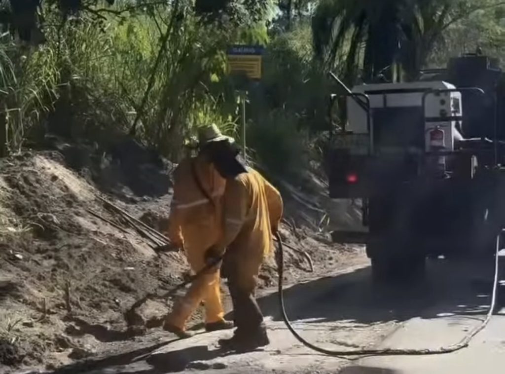 VÍDEO; Obras avançam na estrada da CSN e já recebem primeira camada de asfalto