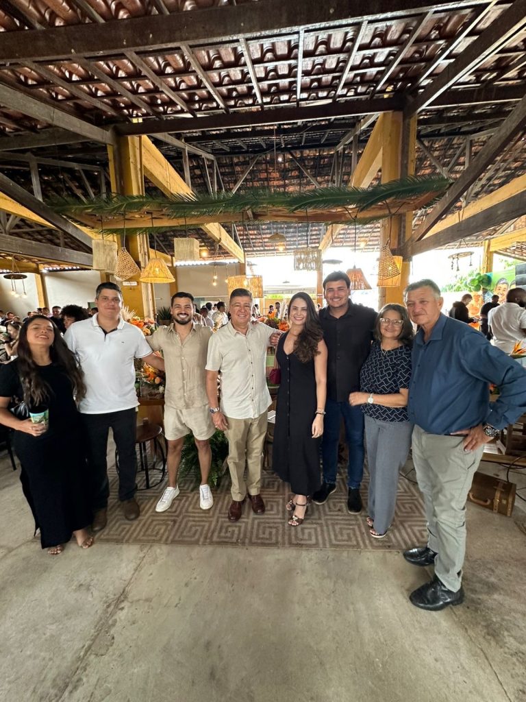 VÍDEO: Senador Carlos Viana celebra 63 anos ao lado do filho, deputado Samuel Viana, em evento em Matozinhos